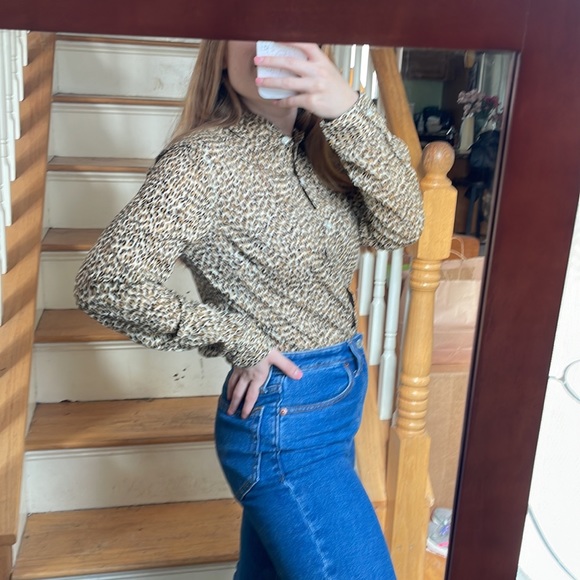 J. McLaughlin Leopard Print button down blouse - Picture 3 of 10